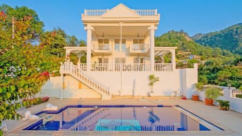 Yesiluzumlu Villa | Villa Bianca