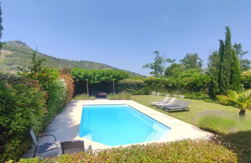 Vallon-Pont-d'Arc Villa | Villa Bienvenue - villa for 8 people with private pool