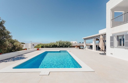 Binibeca Villa | Villa Bini Maria in Binibeca, sleeps 10, sea view
