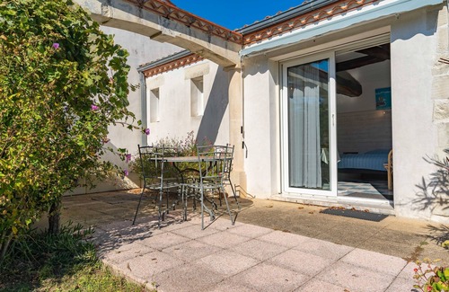 Vaux-sur-Mer Apartment | Villa Bleu Océan – The Cordouan Studio