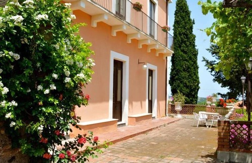 Viagrande House | Villa Bonaccorso - La Dimora An oasis of tranquility immersed in nature in the foothills of Mount Et
