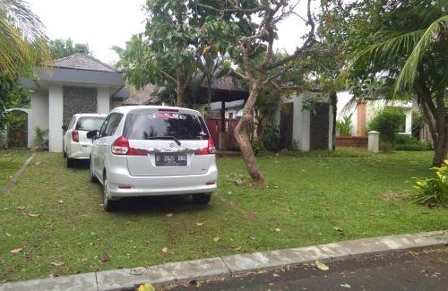 Tanjungjaya Villa | Villa Bora Paloma