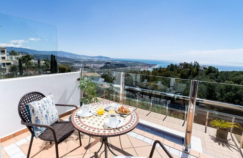 Salobrena Villa | Villa Bosque Mar with private heated pool and jacuzzi