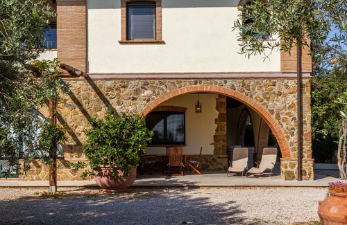 Follonica Villa | Villa "Bouganville - Colleberto" with Sea View, Private Terrace & Wi-Fi