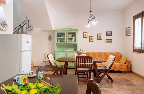San Vito Lo Capo Villa | Villa 'Brezza di Limoni' close to the Sea with Terraces & A/C