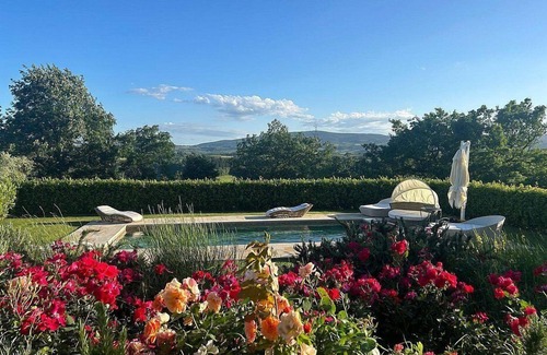 San Gimignano Apartment | Villa Bruma: A welcoming two-story apartment that is part of a villa surrounded by meadows and by green hills, with Free WI-FI.