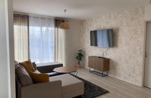 Chatellerault Villa | Villa by Nesma