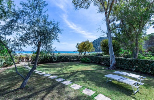 Cala Pira Villa | VILLA CALA PIRA SUL MARE CON WI-FI