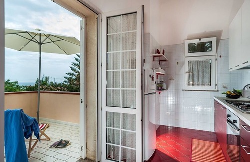 Calabernardo House | VILLA CALABERNARDO APARTAMENT RED 6 BEDS/50 METERS FROM THE SEA