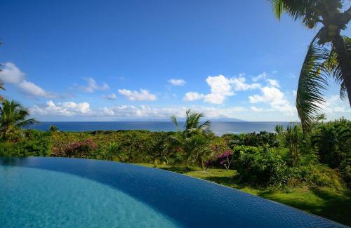 Grand-Bourg Villa | Villa Calico
