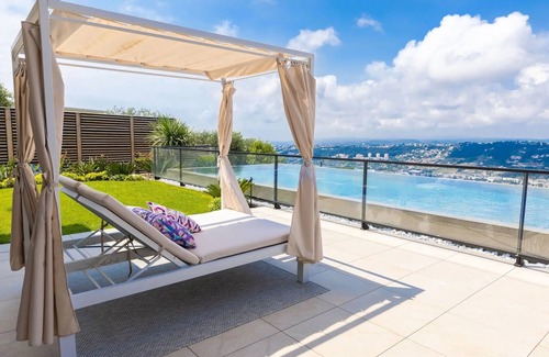 Saint-Isidore House | Villa Californienne-magnifique vue mer et Montagne
