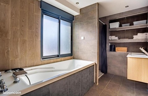 Saint-Jean Villa | villa calme 10-12 couchages