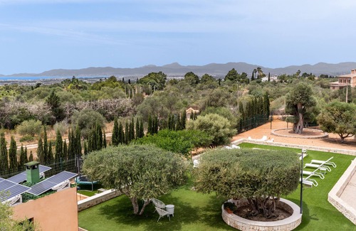 l'Aranjassa Villa | Villa 'Can Bellmunt' with Pool, Garden, Terrace & Wi-Fi