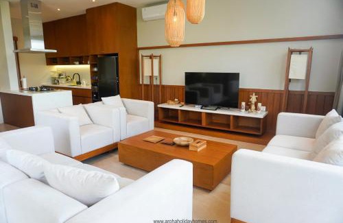 Batu Bolong Villa | Villa Cana In the Heart of Canggu - By Aroha Holiday Homes