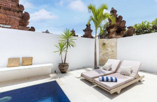Batubelig Villa | Villa Canggu Beach Coconut - walking distance to Beach & Bars!