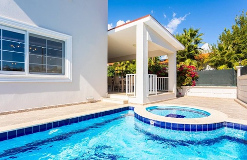 Dalyan City Center Villa | Villa Capital - Five Bedroom Villa, Sleeps 10