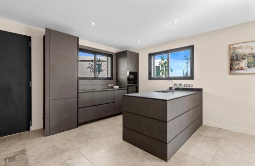 Antibes Villa | Villa Capucine - Modern Villa