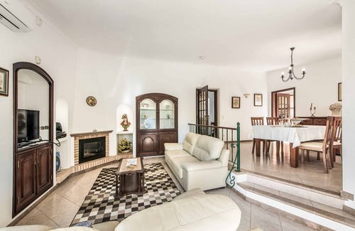 Albufeira Villa | Villa Cardona - Two Bedroom Villa, Sleeps 4
