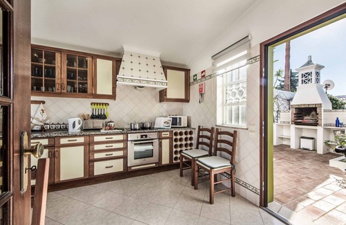 Albufeira Villa | Villa Cardona - Two Bedroom Villa, Sleeps 4