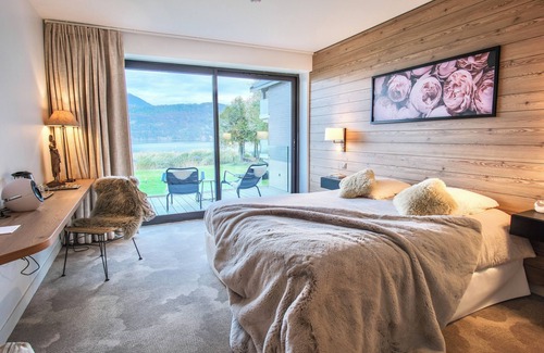 Duingt Hotel | VILLA CAROLINE