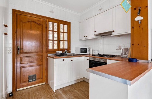Pedreguer Villa | Villa 'Casa Ciara' with Sea View, Wi-Fi and Air Conditioning
