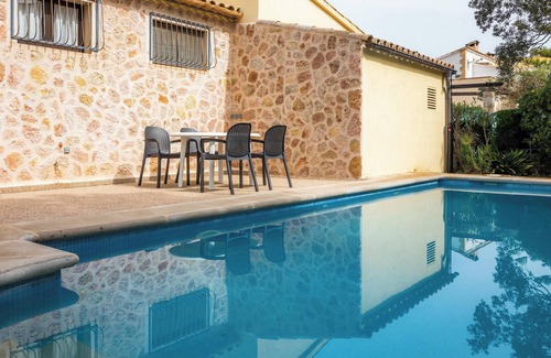 Cala San Vicente Villa | Villa "Casa Isabel & Mateo" close to the Beach with Pool, Garden & Wi-Fi