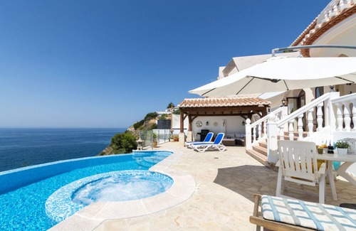 Salobrena Villa | Villa Casa Tomise with private swimming pool and fantastic views