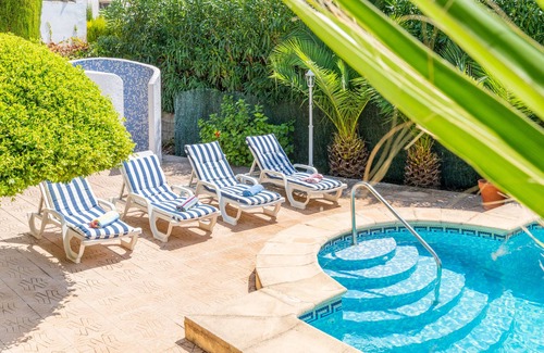 El Tesoro Villa | Villa Casa Verde, Sun-drenched and Private Pool close to beach
