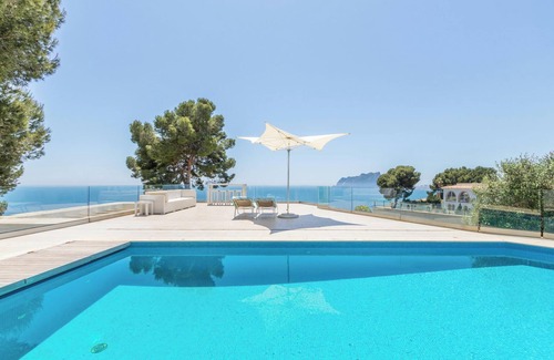 Moraira Villa | Villa 'Casa Viviana' with Sea View, Pool, Wi-Fi, Balcony, Terrace & Garden