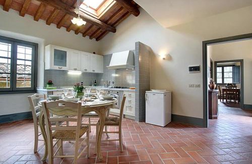 Calenzano Apartment | Villa Casaglia 1-apartment With Shared Pool