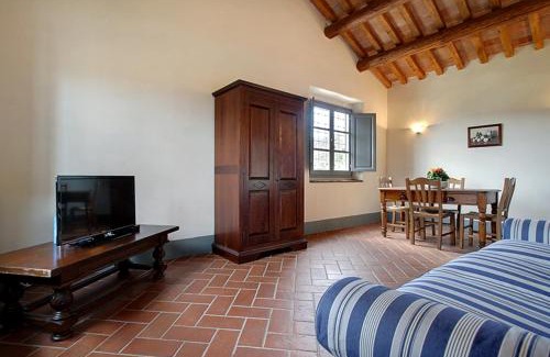 Calenzano Apartment | Villa Casaglia 1-apartment With Shared Pool