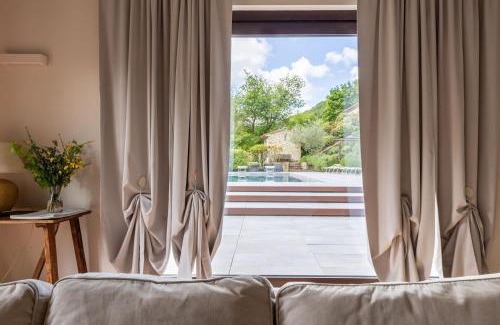 Castel Focognano Villa | Villa Casentino by PosarelliVillas