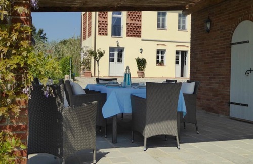 Altopascio House | Villa Cerine' estate with its own pool