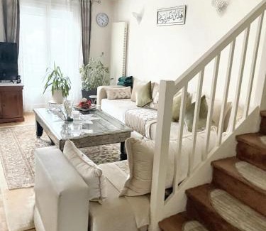 Les Templiers Villa | Villa charmante à Élancourt avec jardin privé