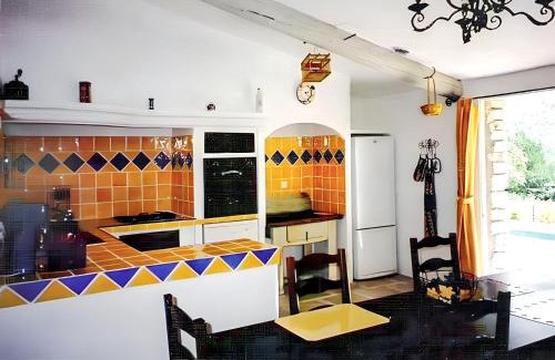 Saint-Michel-l'Observatoire Villa | Villa charmante à Dauphin avec piscine privée