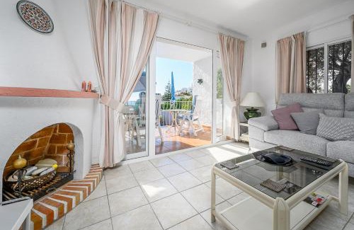 Chimenea Villa | Villa Chimenea with pool and lovely garden