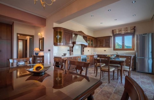 Mouzaki Villa | Villa Clairy