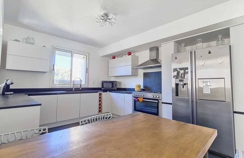 Sarrians Villa | Villa Climatisée 3 Chambres Avec Piscine