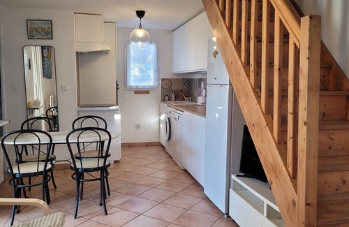 Sanary-sur-Mer Villa | Villa Club de 48 m2, 2 Chambres, Wifi, Clim, vue Mer, 10 mn à Pieds de la Plage