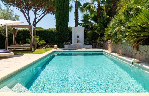 Gassin Villa | Villa Club Saint-tropez with swimming pool ping pong BBQ + independant studio