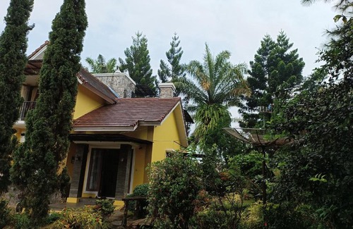 Cipanas Villa | Villa Colonel N9/7