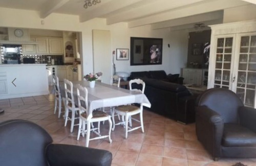 Pierrevert Villa | Villa Confort Avec Piscine Chauffée, Terrain de Pétanque