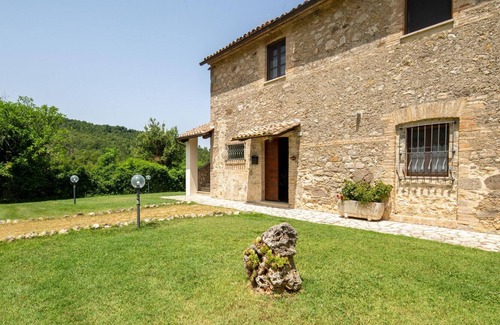 Corbara Villa | Villa Corbara - Villa with pool facing the Corbara Lake in Umbria