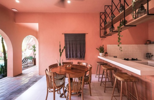 Batu Bolong Villa | Villa Cordoba
