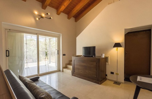 Cuglieri Apartment | Villa Cornus - Three Bedroom Apartment, Sleeps 7