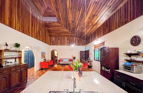 Puerto Viejo de Talamanca House | Villa Abejita in Playa Negra: Pool, AC, Walk to Beach, WiFi, Spacious, Private