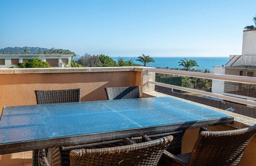 Creixell House | Villa Creixell, 4 bedrooms, 7 persons