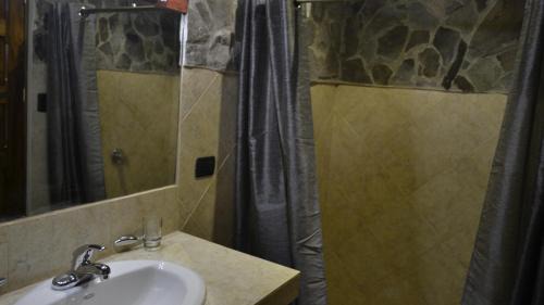 Barrio Ricos y Famosos Hotel | Villa Creole