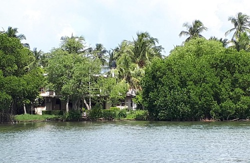 Negombo Cabin | Villa Crystal Lagoon