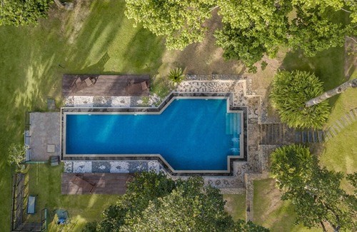 Kaduwela Villa | Villa Crystals - Private Luxury villa with pool close to Colombo city